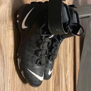 Nike Force Football Cleats, size 11, black and white